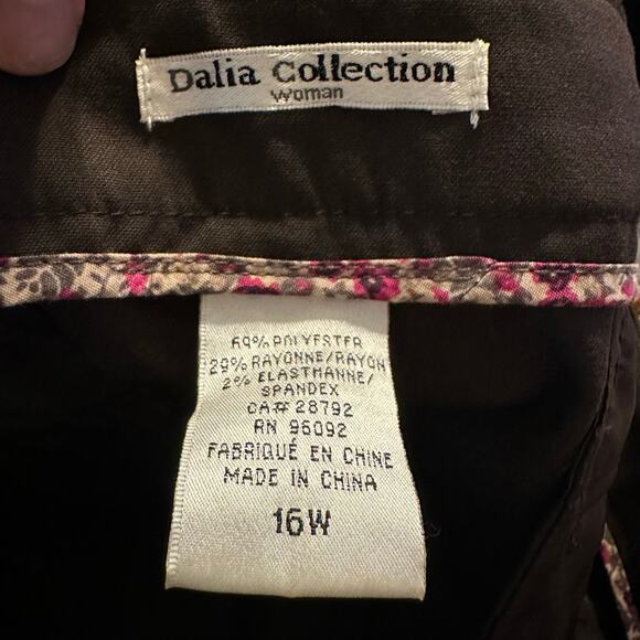 Dalia Collection Brown Jeans - Picture 4 of 4